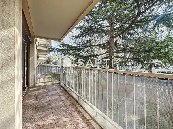3 pièces 69 m² balcon 10 min RER A à pied