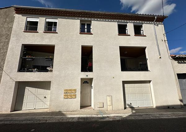 Alzonne centre - Appartement T3 bis 78 m² à louer avec mezzanine et deux chambres