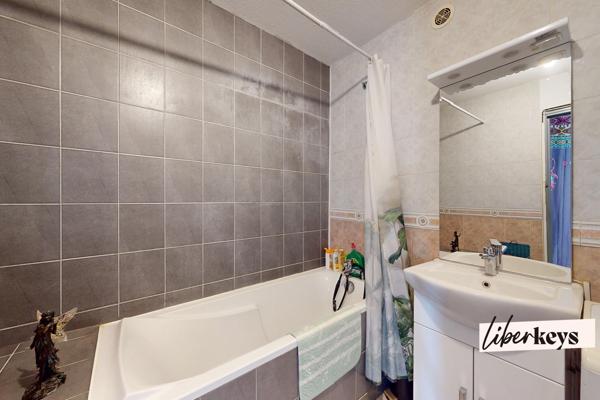 COURSAN : Magnifique appartement T2 lumineux au dernier étage 