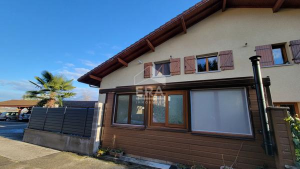 Appartement 2 chambres + garage + places de parking