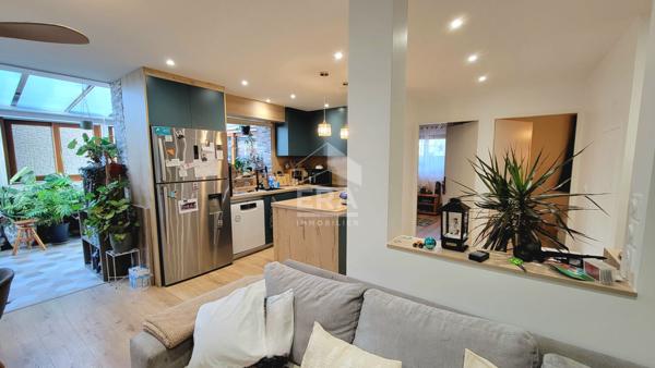 Appartement 2 chambres + garage + places de parking