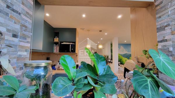 Appartement 2 chambres + garage + places de parking