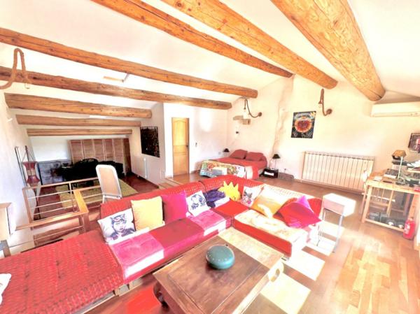 Demeure dexception en pierre  315 m²  Piscine  Patio  Gîte  Proche Pézenas