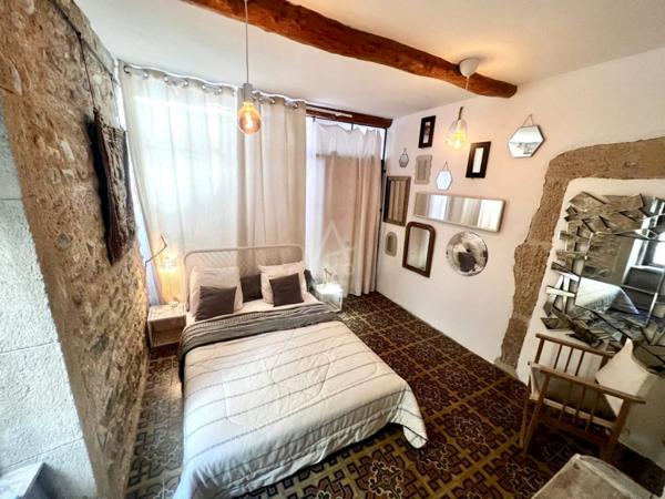 Demeure dexception en pierre  315 m²  Piscine  Patio  Gîte  Proche Pézenas