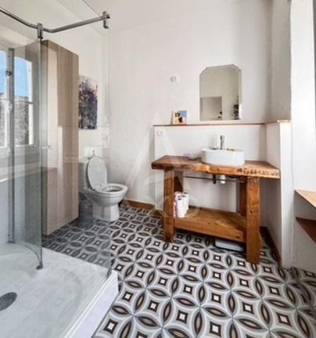 Demeure dexception en pierre  315 m²  Piscine  Patio  Gîte  Proche Pézenas