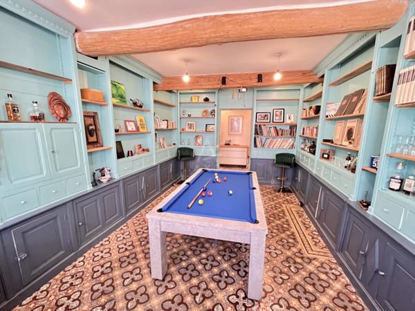 Demeure dexception en pierre  315 m²  Piscine  Patio  Gîte  Proche Pézenas