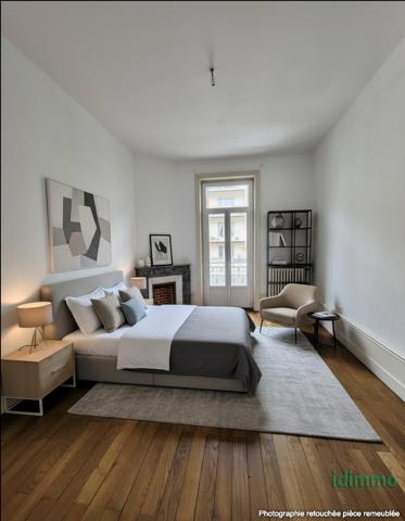 Magnifique appartement au deuxième étage en plein centre ville d'Annonay avec balcons... Annonay (07100)