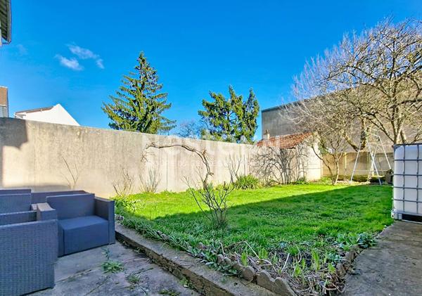 Maison à vendre à Bois d'Arcy - 5 pièces, 4 chambres, proche gare