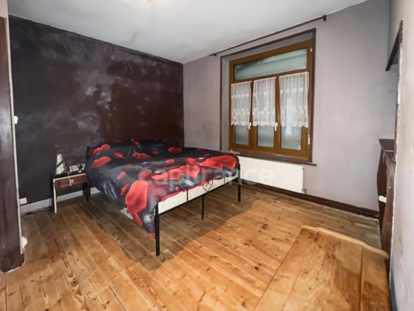 À VENDRE BOULOGNE-SUR-MER - MAISON MITOYENNE 6 PIÈCES - 4 CHAMBRES - SOUS-SOL - CAVE