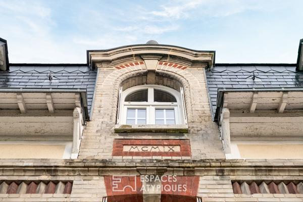 Demeure de maître aux volumes d’exception avec dépendance