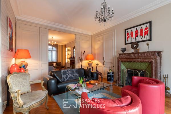 Demeure de maître aux volumes d’exception avec dépendance