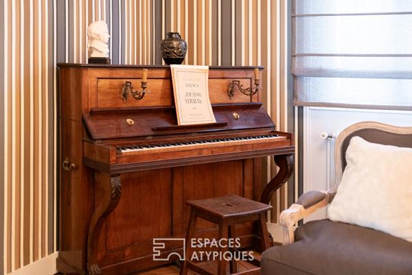 Demeure de maître aux volumes d’exception avec dépendance