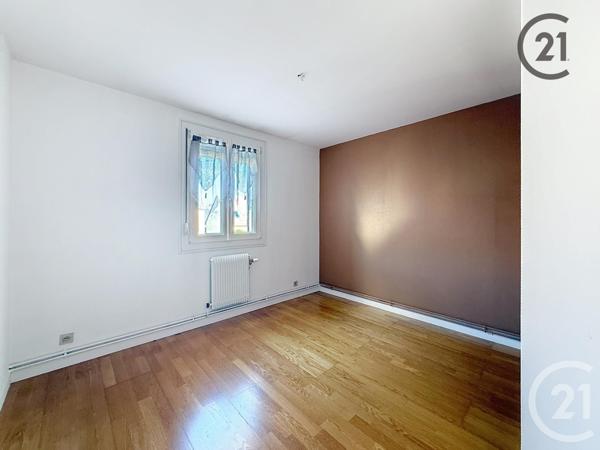 Maison à vendre  5 pièces - 88 m2 ST JULIEN LES VILLAS - 10