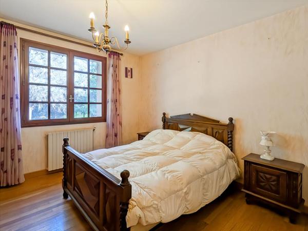 Maison 5 pièces de plain-pied avec sous-sol - Lescure d'Albigeois