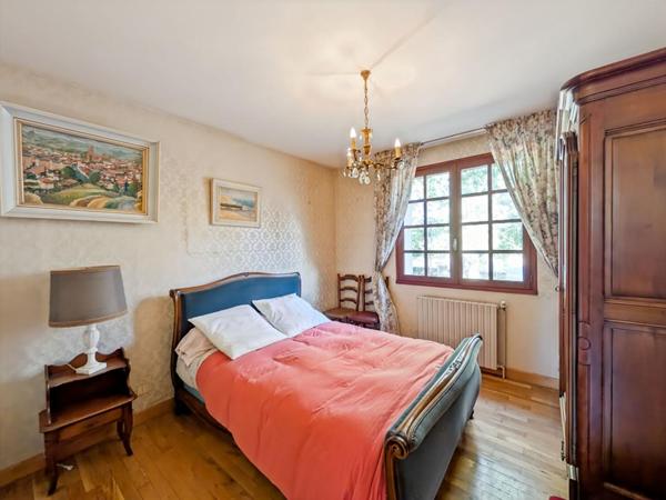 Maison 5 pièces de plain-pied avec sous-sol - Lescure d'Albigeois