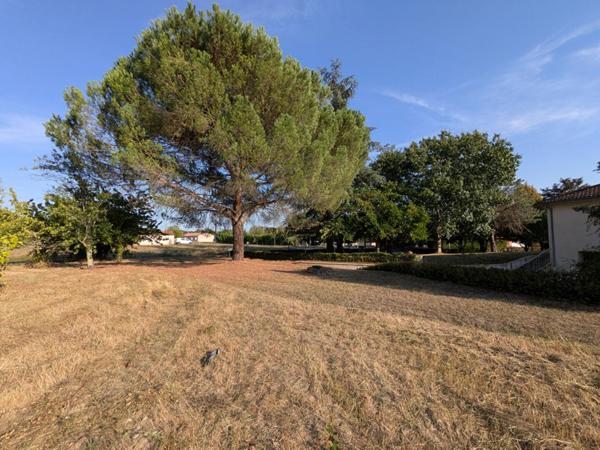 Maison 5 pièces de plain-pied avec sous-sol - Lescure d'Albigeois