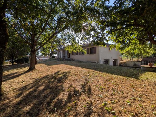 Maison 5 pièces de plain-pied avec sous-sol - Lescure d'Albigeois
