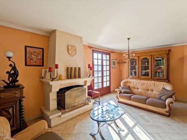 Maison 5 pièces de plain-pied avec sous-sol - Lescure d'Albigeois