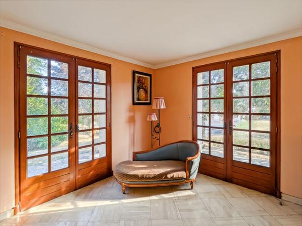 Maison 5 pièces de plain-pied avec sous-sol - Lescure d'Albigeois