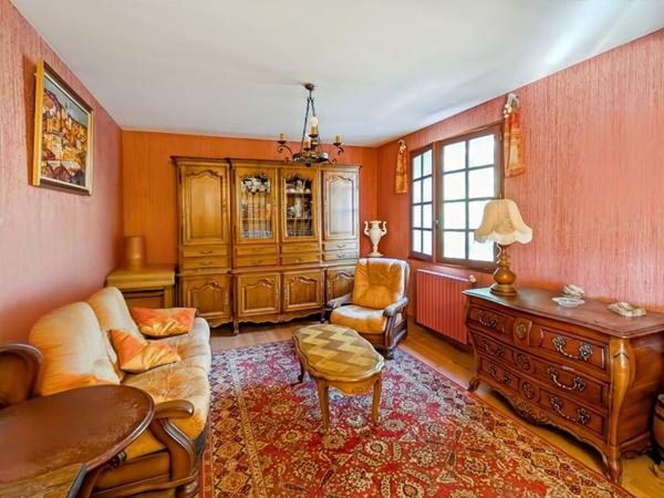 Maison 5 pièces de plain-pied avec sous-sol - Lescure d'Albigeois