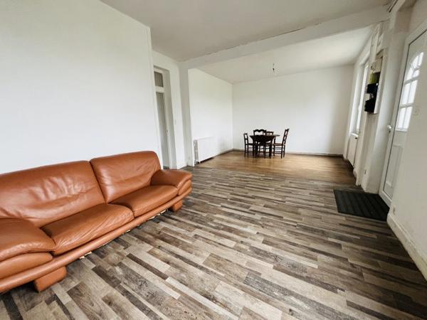 Maison 92 000 € Saint-Amand-Montrond 4 p 101 m² DPE E
