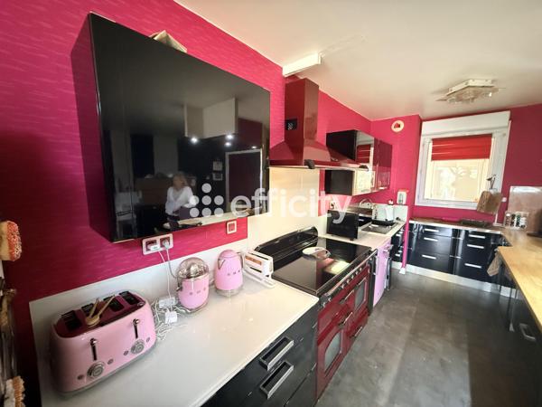 Appartement
         3 pièces
        - 76 m² Exclusivité 319 500 € *