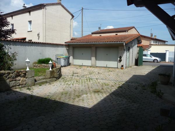 SAINT ROMAIN LE PUY UNE EXCLUSIVITE LE TUC MONTBRISON INCROYABLE MAISON Saint-Romain-le-Puy (42610)