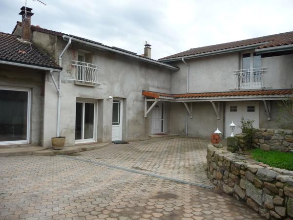 SAINT ROMAIN LE PUY UNE EXCLUSIVITE LE TUC MONTBRISON INCROYABLE MAISON Saint-Romain-le-Puy (42610)