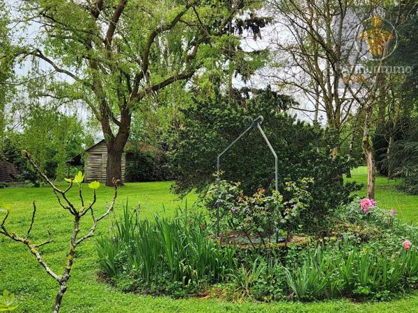 Vente                                                      Maison
                        
                     11 pièces                      280 m2                     à Beaugency