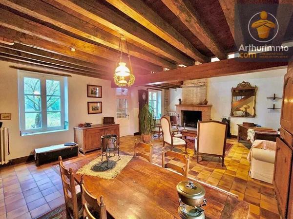 Vente                                                      Maison
                        
                     11 pièces                      280 m2                     à Beaugency