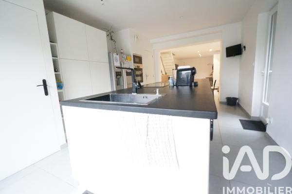 Maison à vendre 5 pièces 111 m² Annœullin