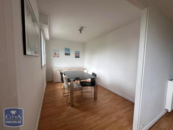 Appartement à louer 2 pièces 65.47m²