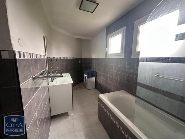 Appartement à louer 2 pièces 65.47m²