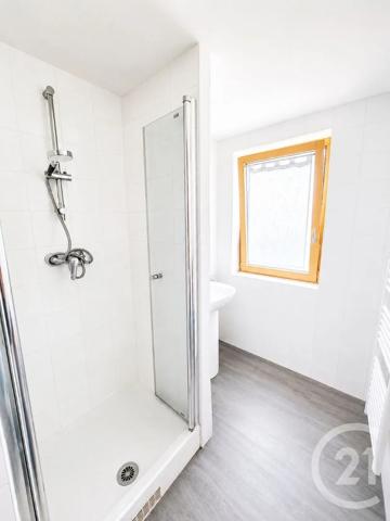 Appartement F3 à vendre  3 pièces - 70,47 m 2   FONTAINEBLEAU  - 77