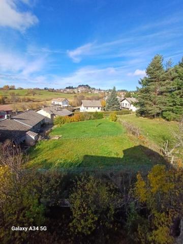 Maison 8 pièces avec 2 garages