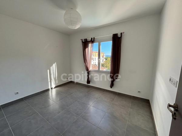 EXCLUSIVITÉ – LA CIOTAT – Maison T4/5 avec piscine, garage et grand sous-sol