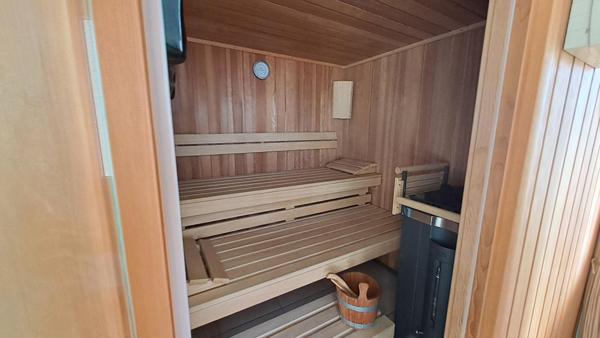 Villa Arles T 5/6  de 165 m²  avec Jardin