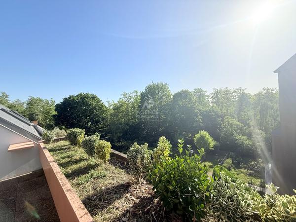 Appartement Eragny Sur Oise 4 pièce(s) 92 m2 239 900 € **  - Référence  7964