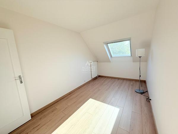 Appartement Eragny Sur Oise 4 pièce(s) 92 m2 239 900 € **  - Référence  7964