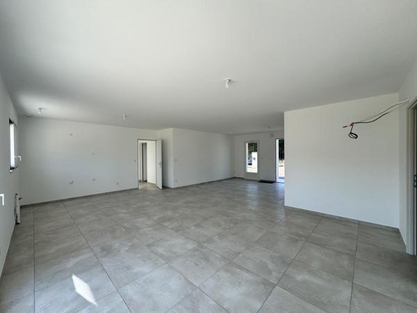 Maison neuve, Idéalement située à Casteljaloux