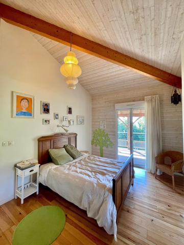 Grande maison T5 (3 chambres) avec petite maison T2 (1 chambre) sur terrain 1237m2