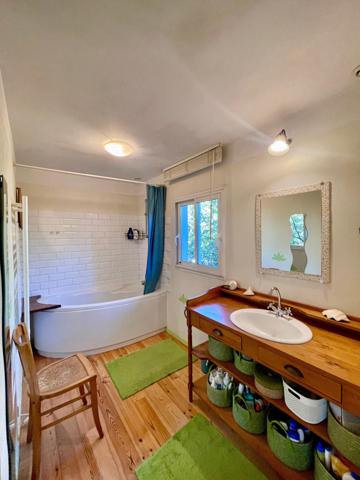 Grande maison T5 (3 chambres) avec petite maison T2 (1 chambre) sur terrain 1237m2