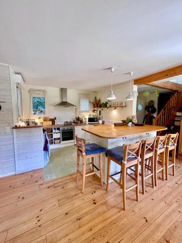 Grande maison T5 (3 chambres) avec petite maison T2 (1 chambre) sur terrain 1237m2