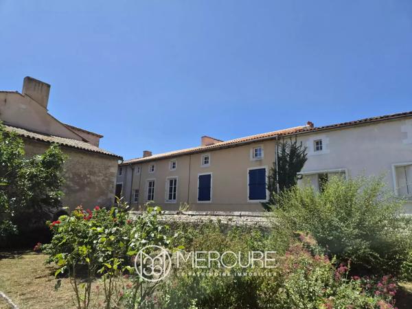 Maison de ville à terminer de rénover