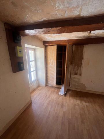 Exclu Laval centre ville Appartement 3 pièce(s)