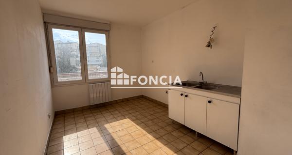 À vendre Appartement 5 pièces 99 m² - Saint-étienne 42000