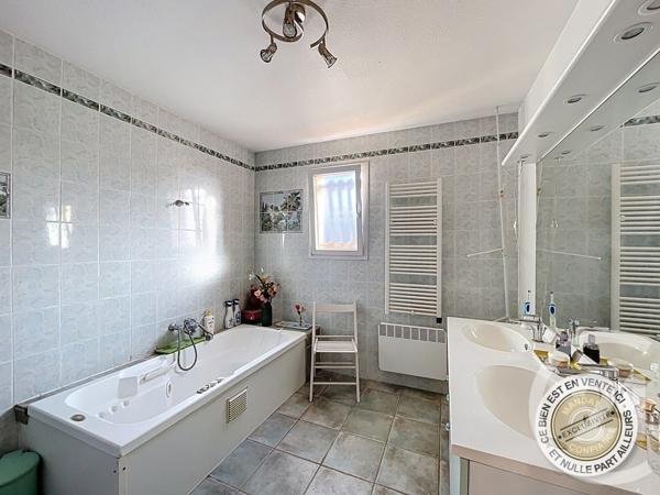 Maison à vendre  6 pièces - 150 m2 LE BARCARES - 66