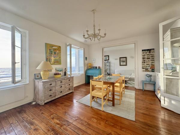 Appartement  6 pièce(s)  4 chambre(s)  135 m²