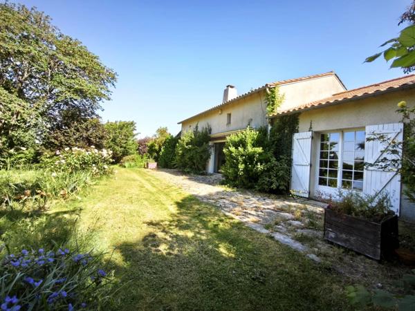 MAISON FAMILIALE 5 CHAMBRES - ROUILLE