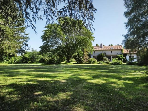 MAISON FAMILIALE 5 CHAMBRES - ROUILLE